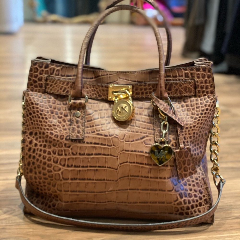 MK PURSE